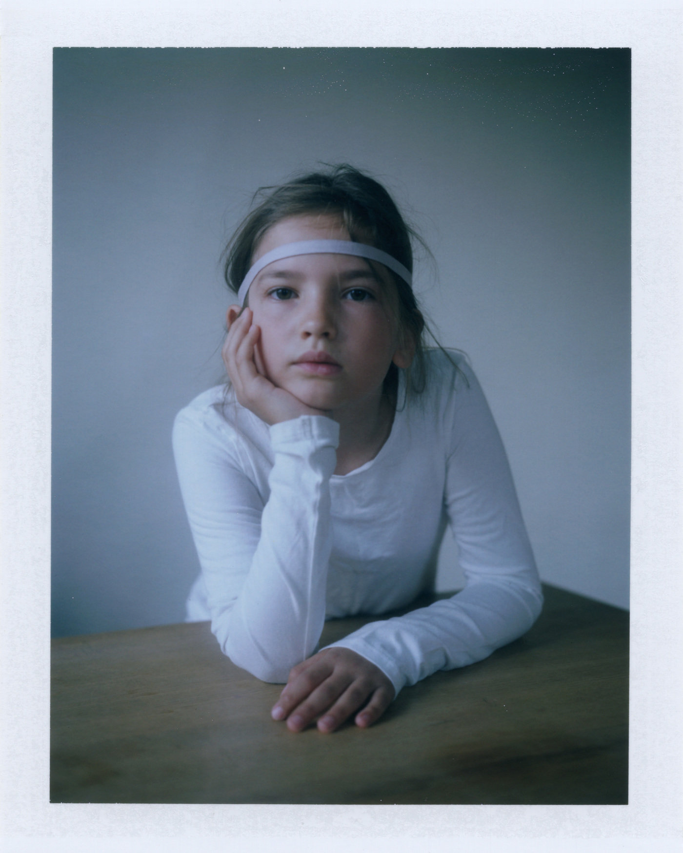 Eleanor table 02 1400 xxx q85